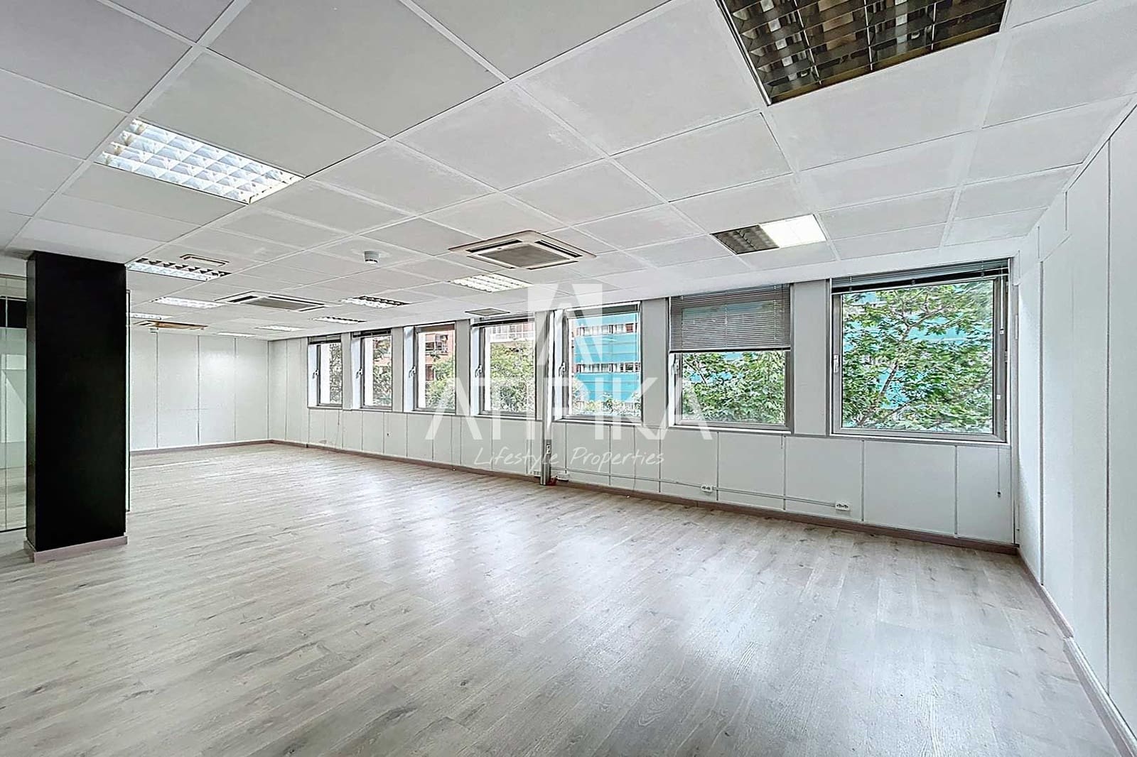 2 sypialnia Biuro do wynajęcia w Miasto Barcelona - 1 800 € (Ref: 8971792)