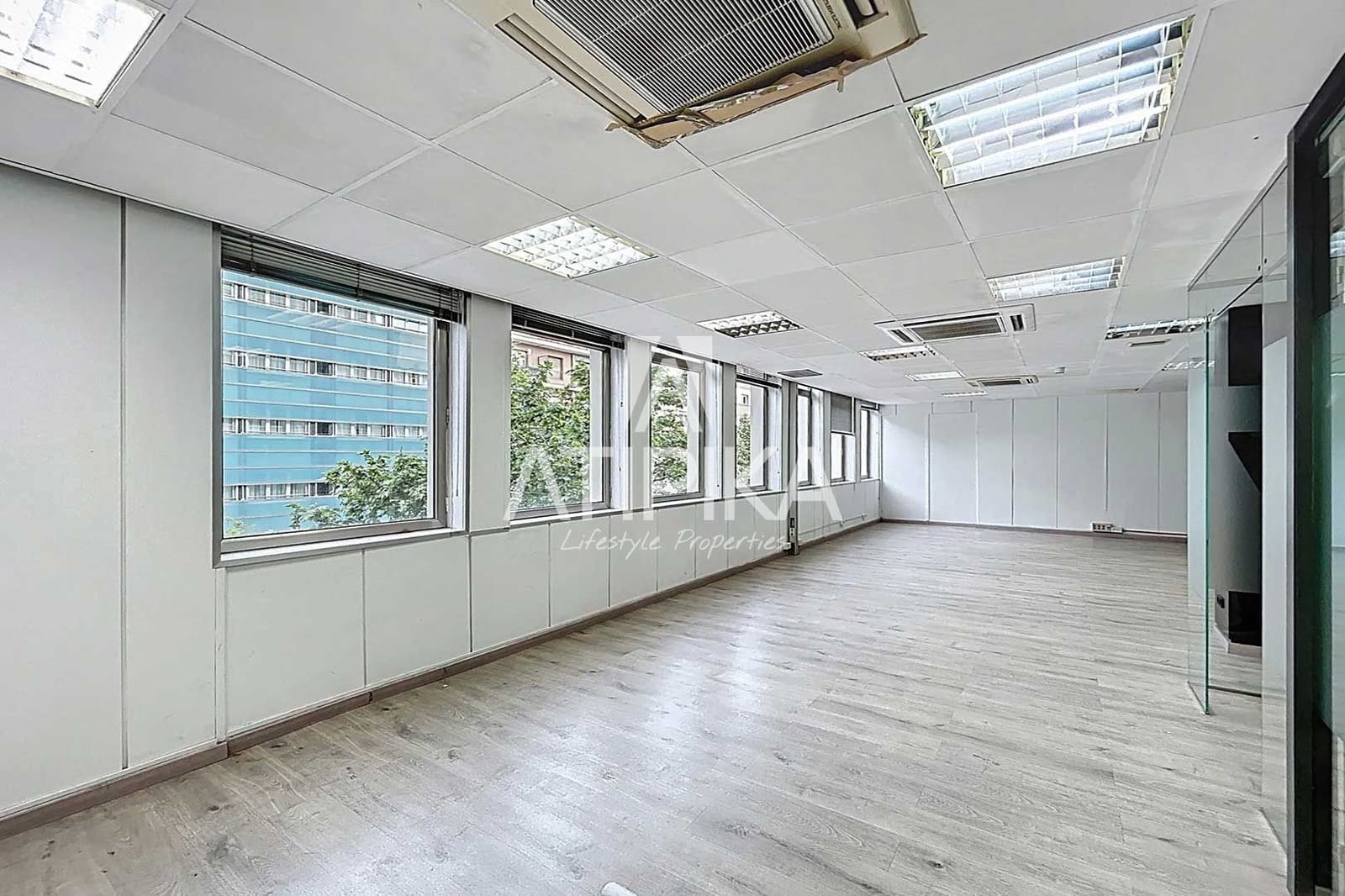 2 sypialnia Biuro do wynajęcia w Miasto Barcelona - 1 800 € (Ref: 8971792)