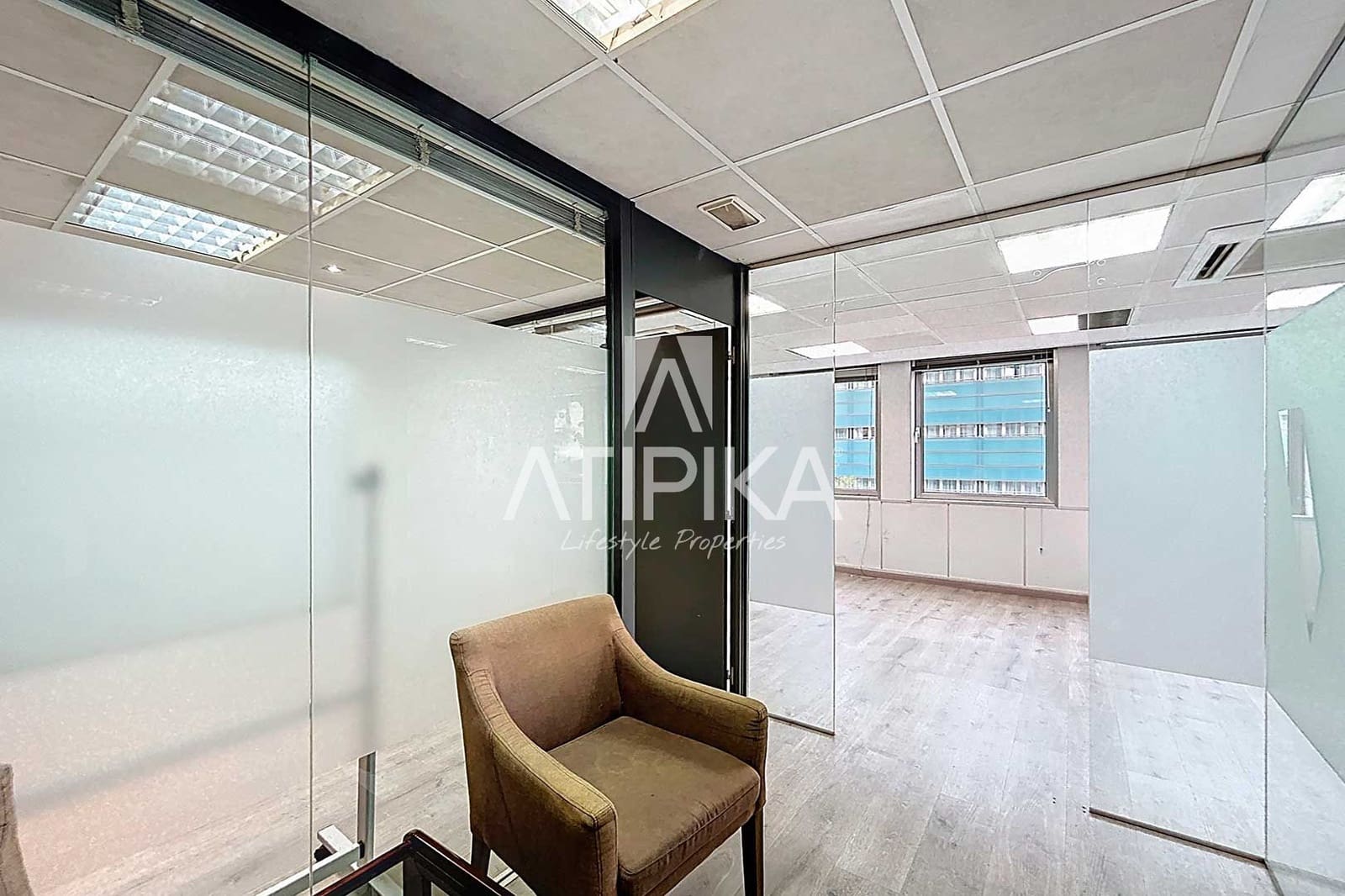 2 sypialnia Biuro do wynajęcia w Miasto Barcelona - 1 800 € (Ref: 8971792)