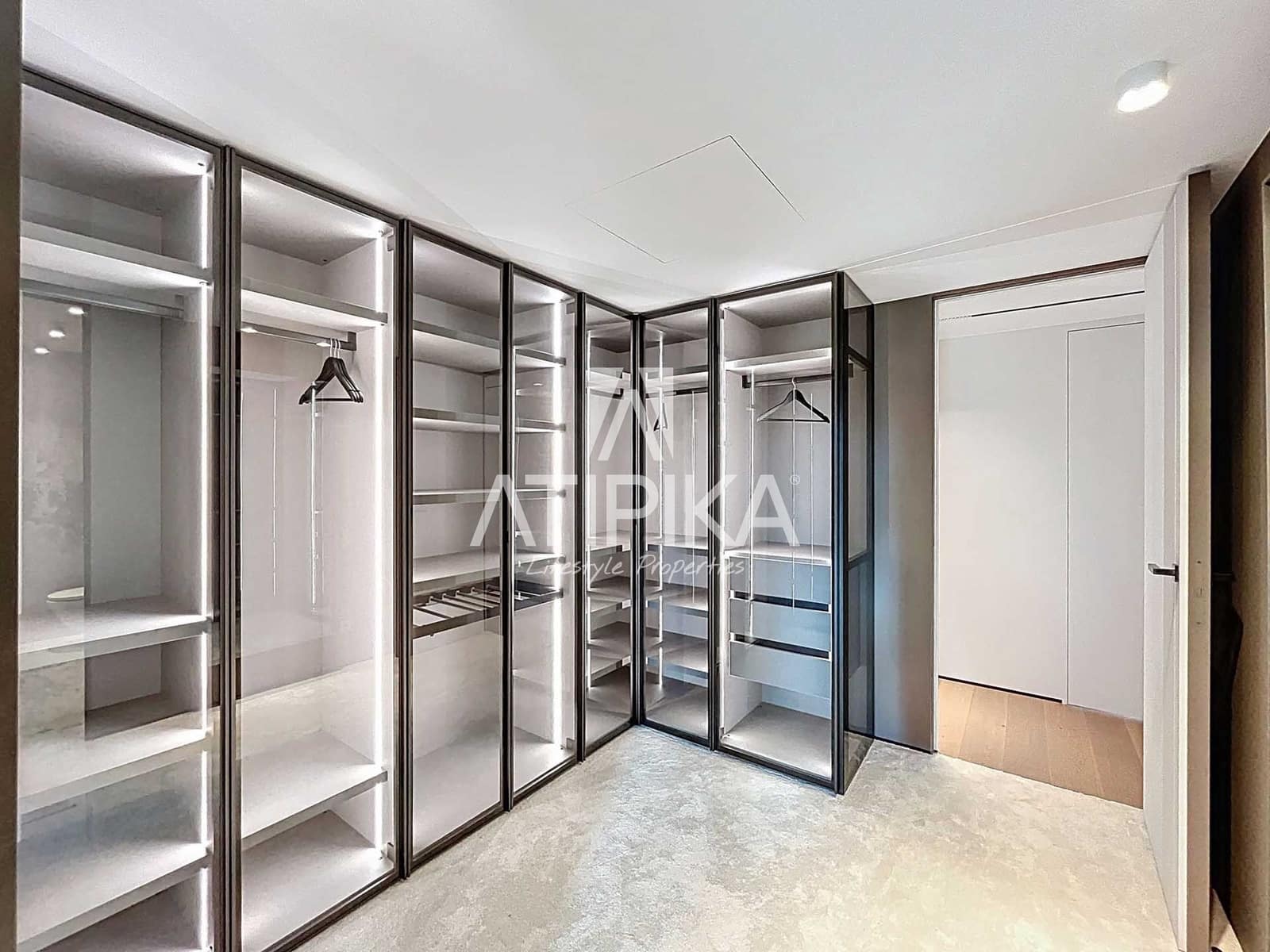 6 slaapkamer Appartement te koop in Barcelona stad - € 2.800.000 (Ref: 8975619)