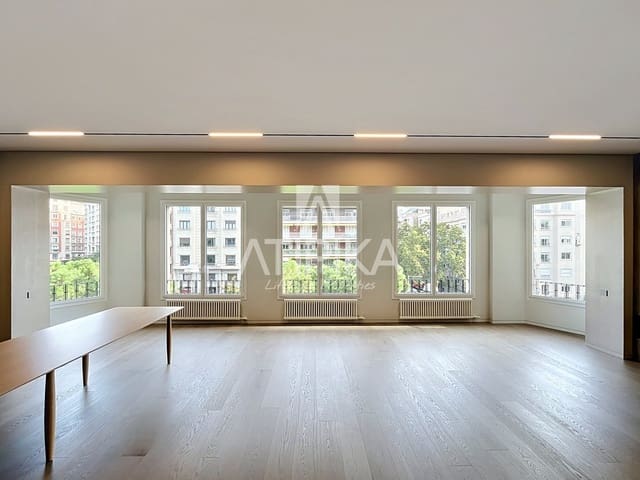 Apartamento de 6 habitaciones en Barcelona ciudad en venta - 4.400.000 € (Ref: 8975621)