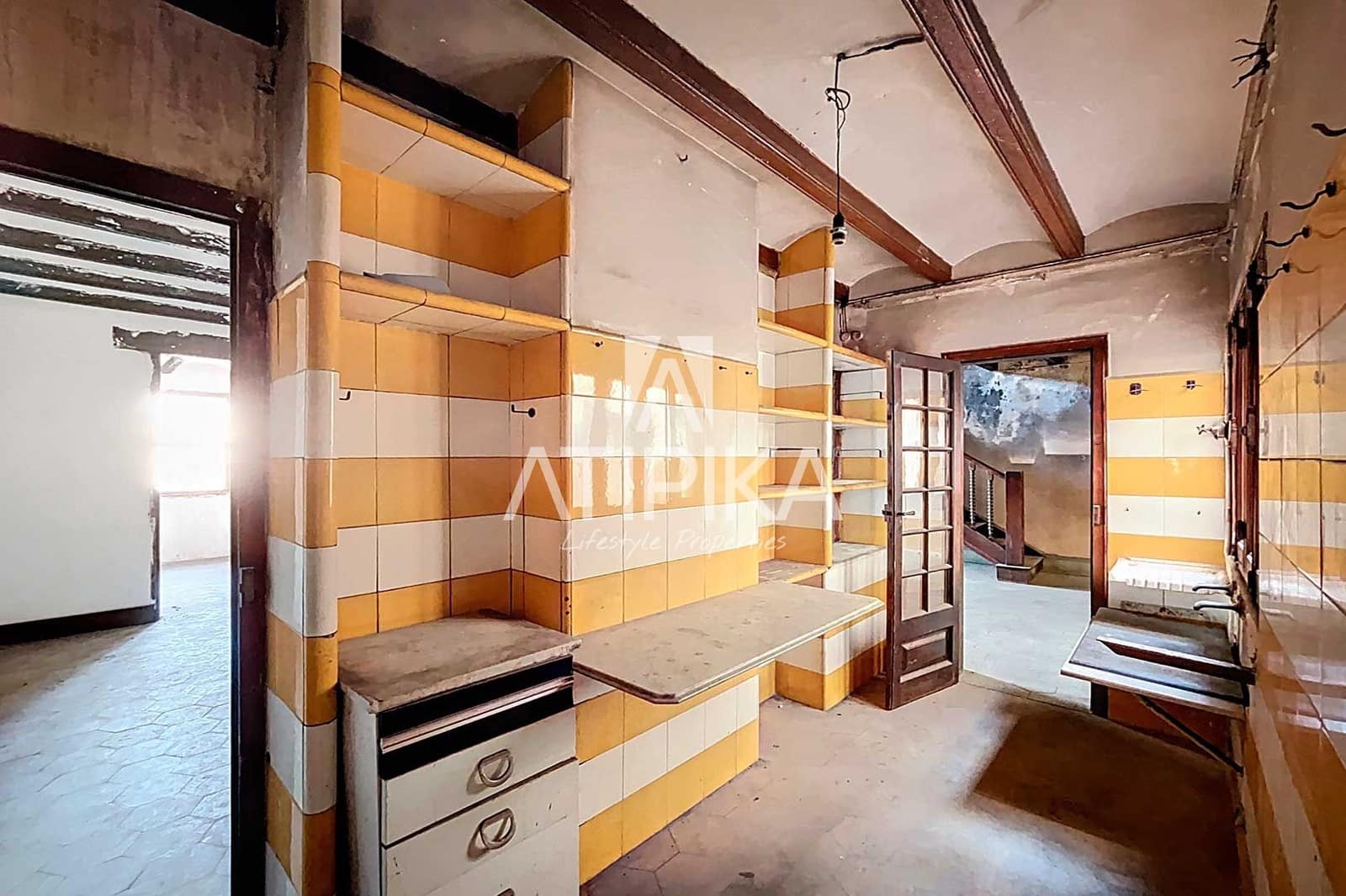 5 bedroom Apartment for sale in Barcelona city - € 2,100,000 (Ref: 8978365)