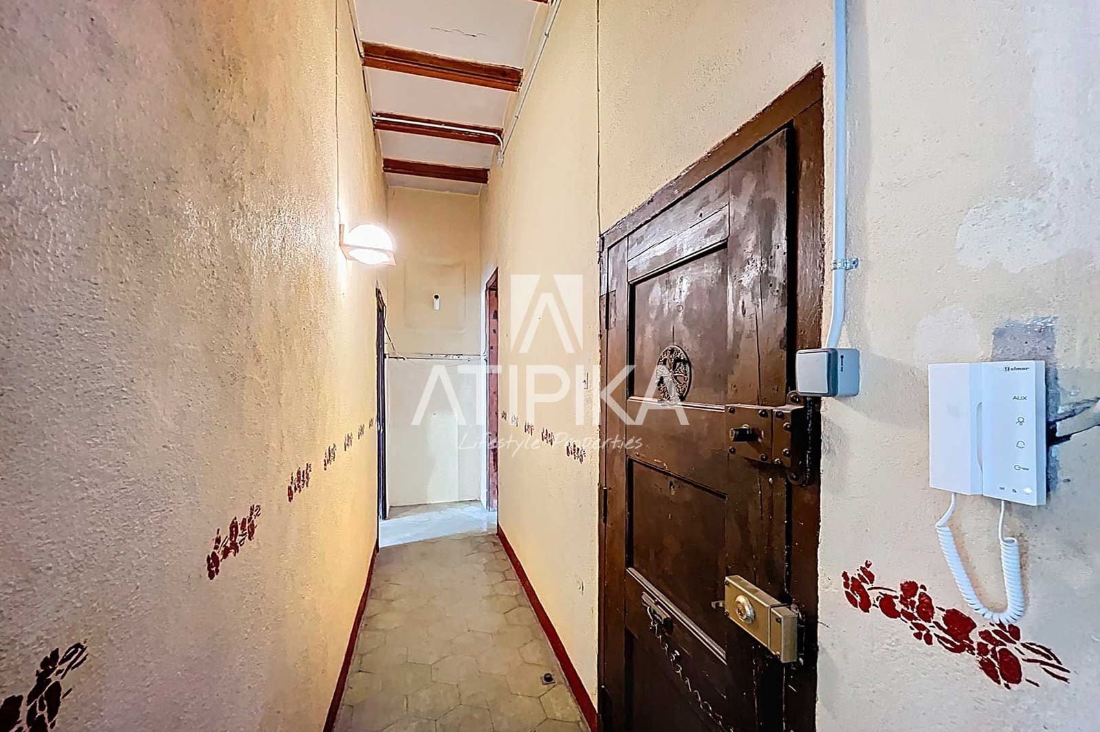 5 bedroom Apartment for sale in Barcelona city - € 2,100,000 (Ref: 8978365)