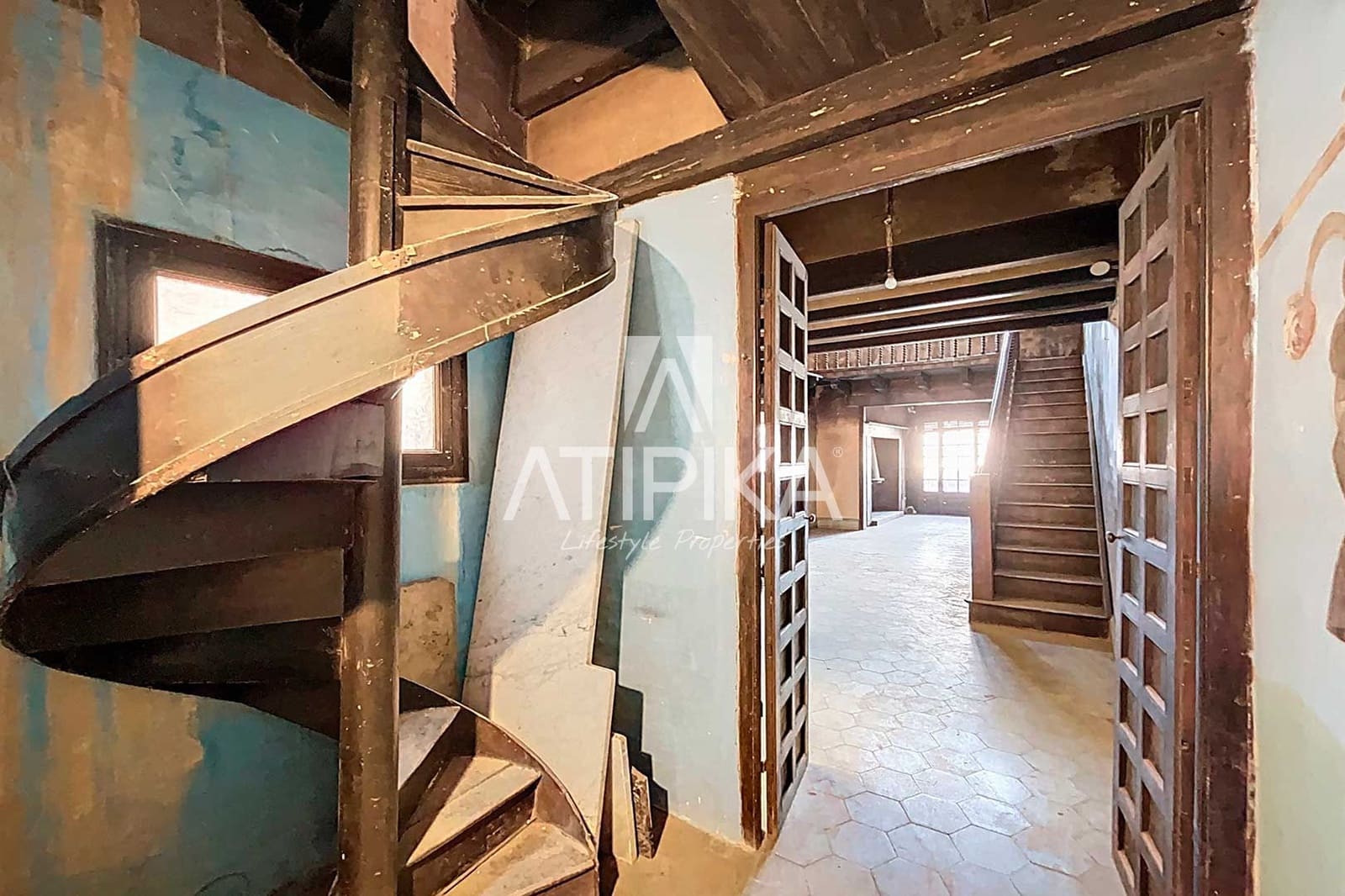 5 bedroom Apartment for sale in Barcelona city - € 2,100,000 (Ref: 8978365)