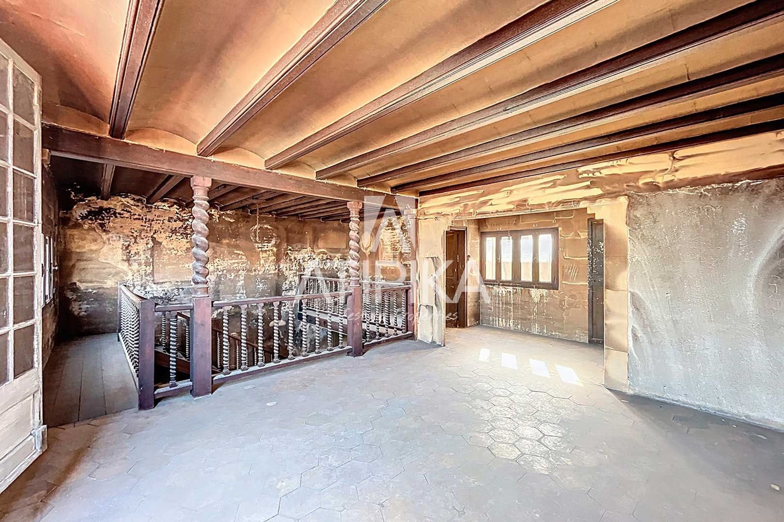 5 bedroom Apartment for sale in Barcelona city - € 2,100,000 (Ref: 8978365)