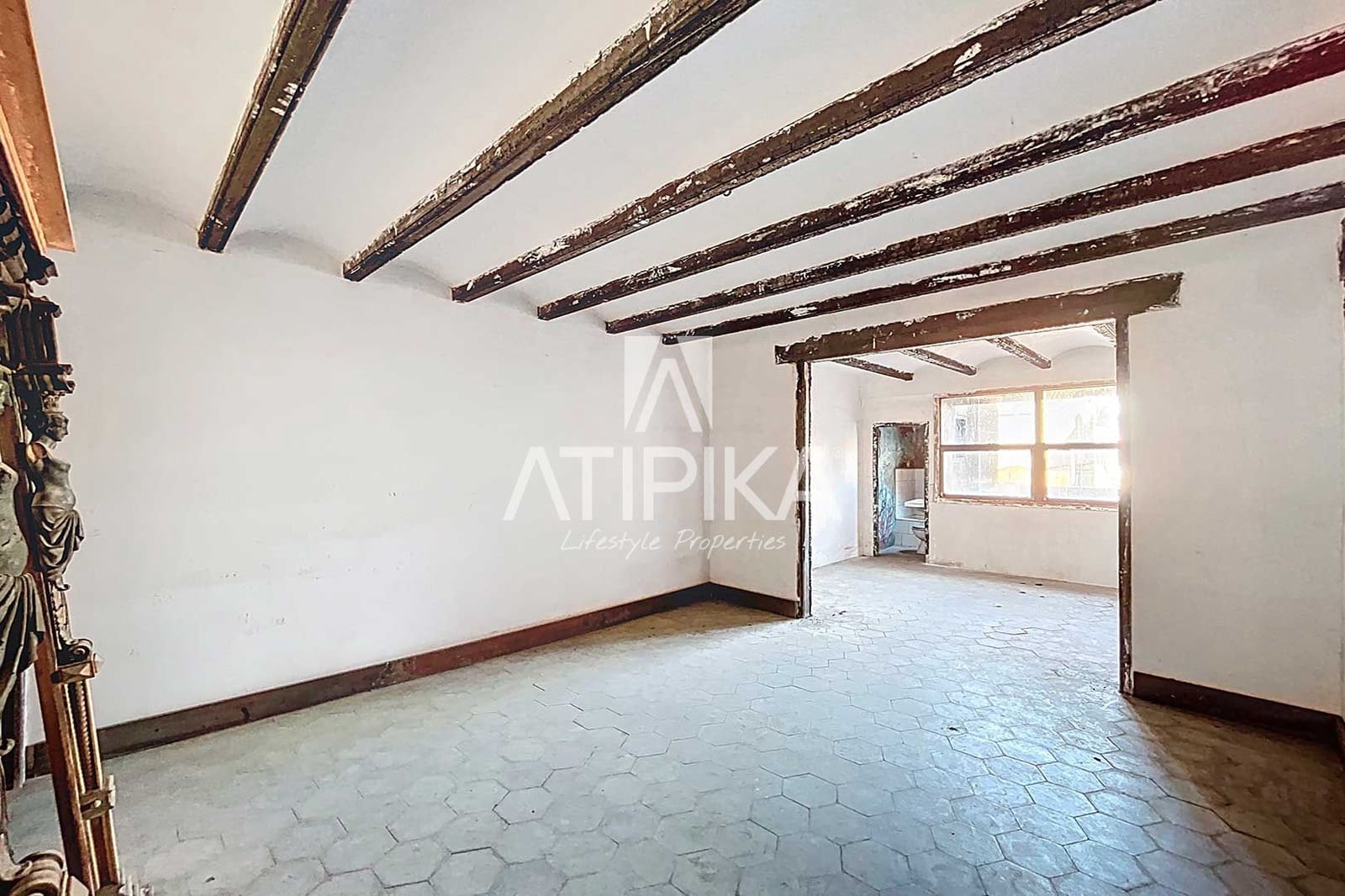 5 bedroom Apartment for sale in Barcelona city - € 2,100,000 (Ref: 8978365)