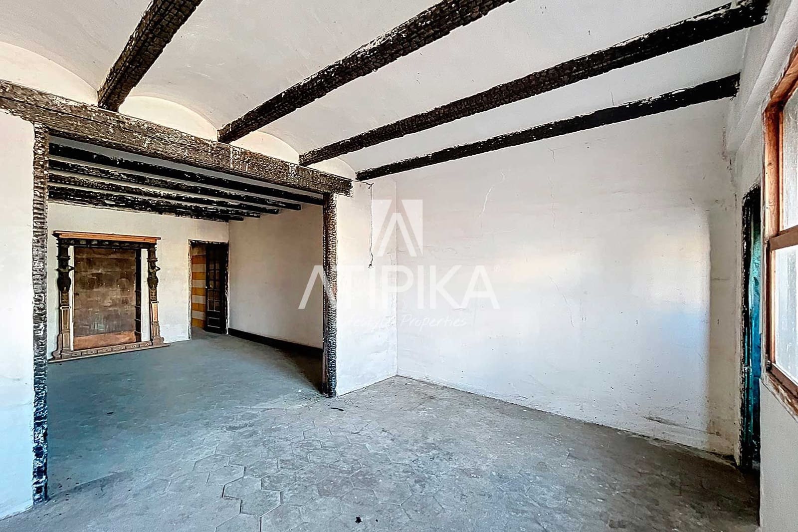 5 bedroom Apartment for sale in Barcelona city - € 2,100,000 (Ref: 8978365)