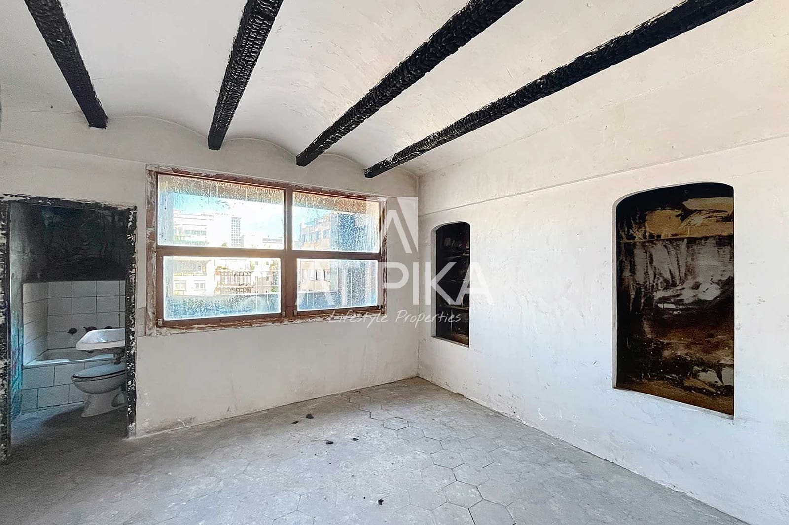 5 bedroom Apartment for sale in Barcelona city - € 2,100,000 (Ref: 8978365)