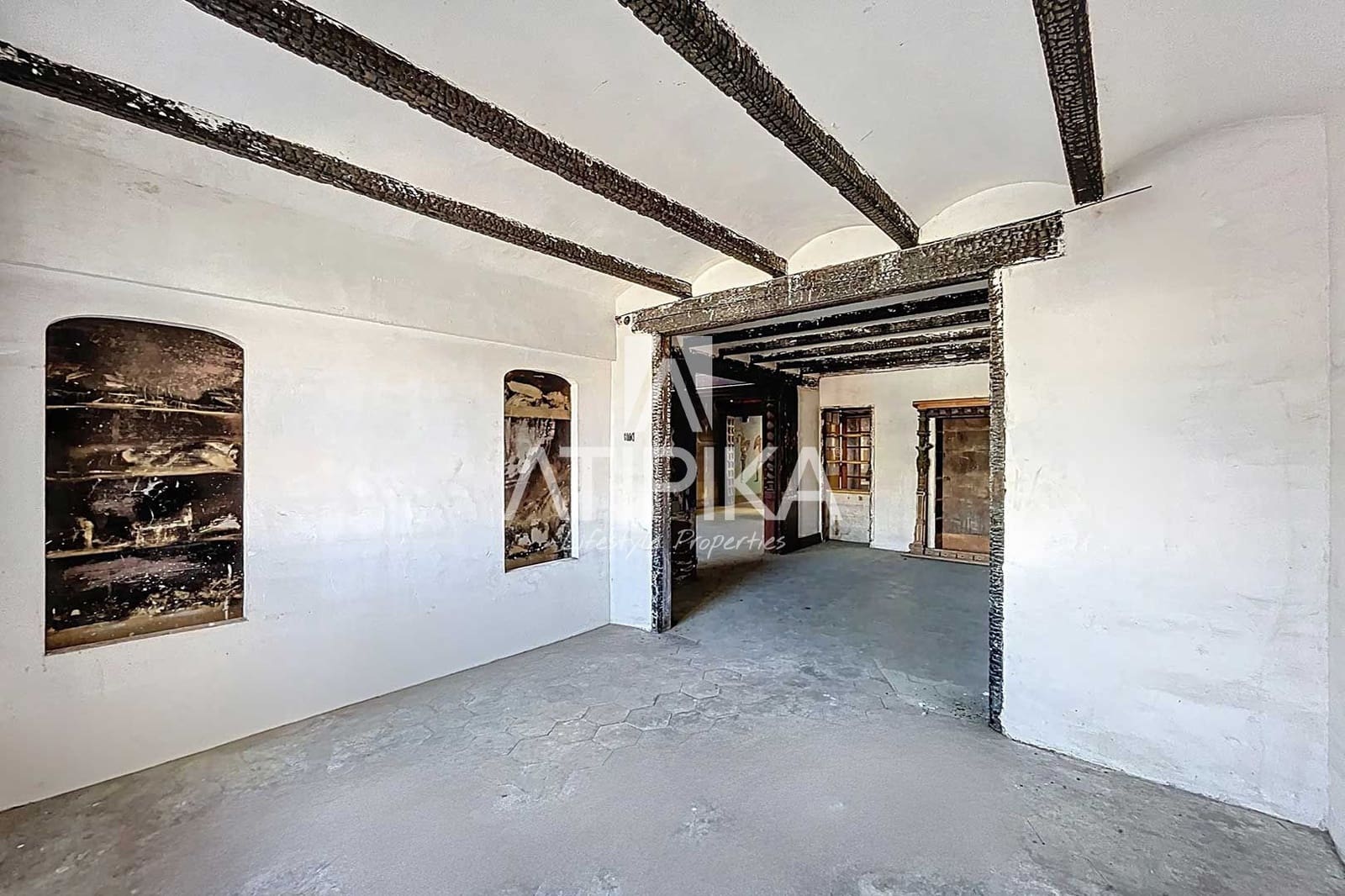 5 bedroom Apartment for sale in Barcelona city - € 2,100,000 (Ref: 8978365)