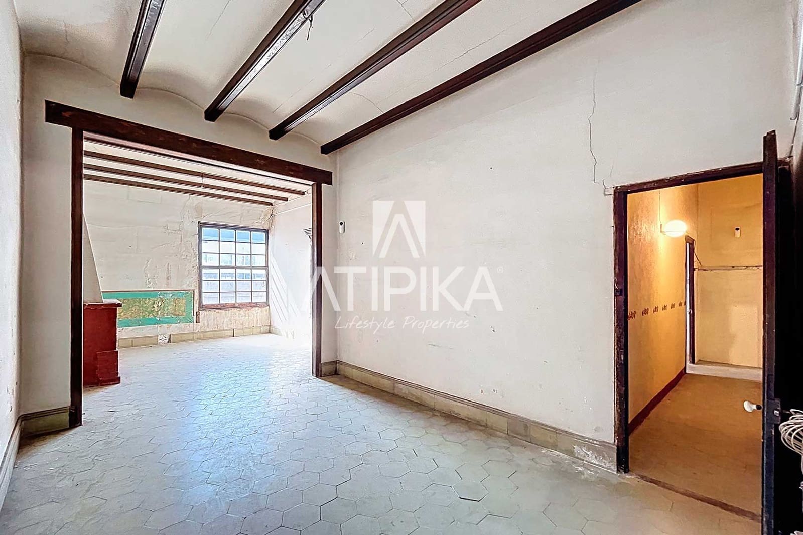 5 bedroom Apartment for sale in Barcelona city - € 2,100,000 (Ref: 8978365)