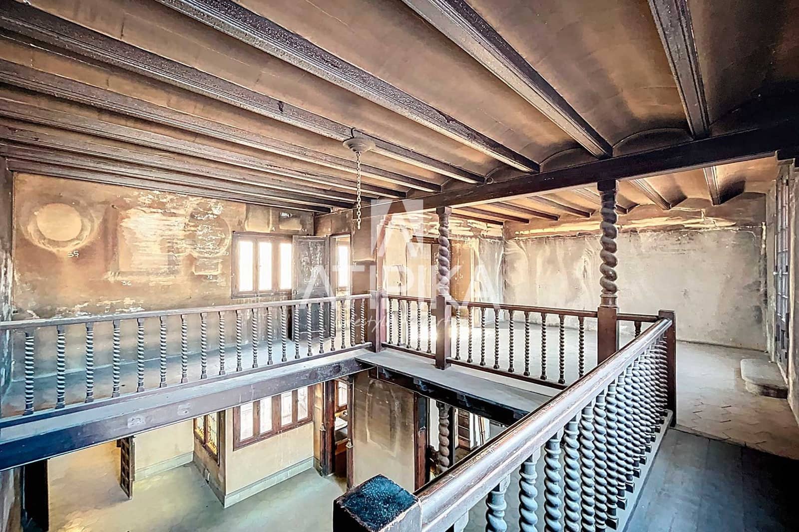 5 bedroom Apartment for sale in Barcelona city - € 2,100,000 (Ref: 8978365)