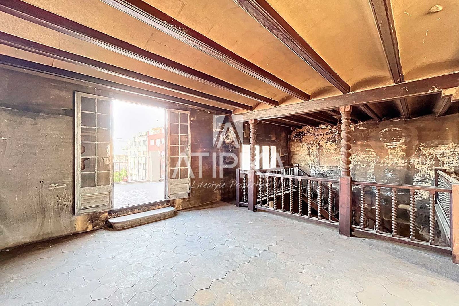 5 bedroom Apartment for sale in Barcelona city - € 2,100,000 (Ref: 8978365)