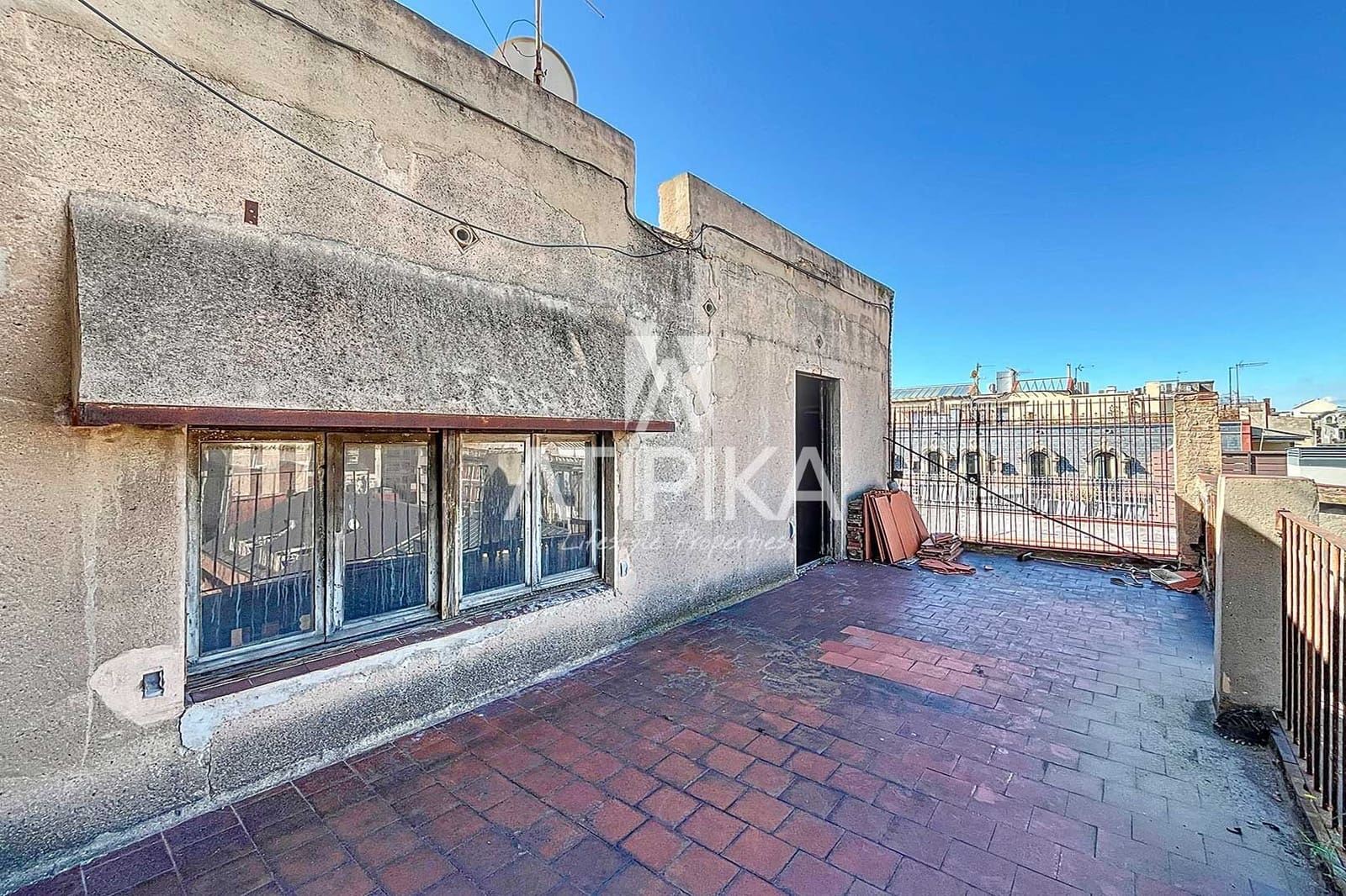 5 bedroom Apartment for sale in Barcelona city - € 2,100,000 (Ref: 8978365)