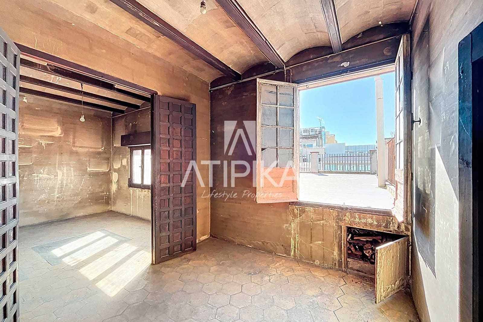 5 bedroom Apartment for sale in Barcelona city - € 2,100,000 (Ref: 8978365)