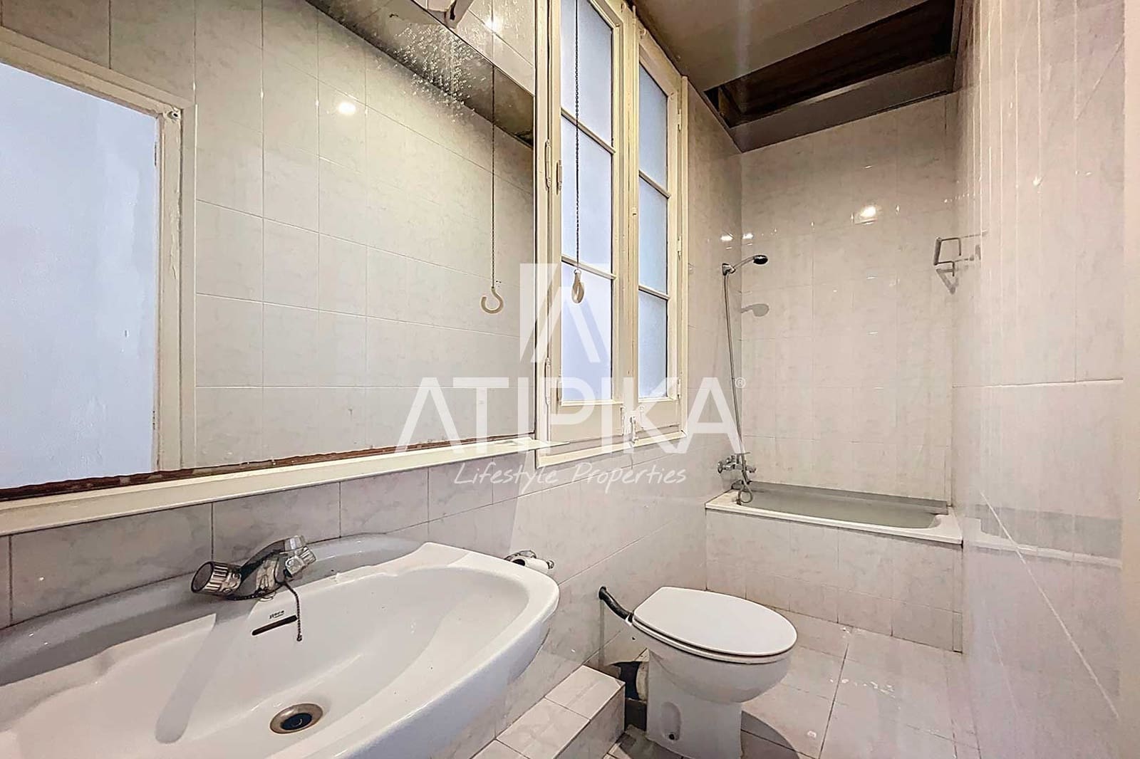 3 soverom Leilighet til salgs i Barcelona by - € 690 000 (Ref: 8978366)