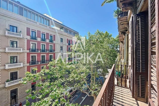 3 soverom Leilighet til salgs i Barcelona by - € 690 000 (Ref: 8978366)