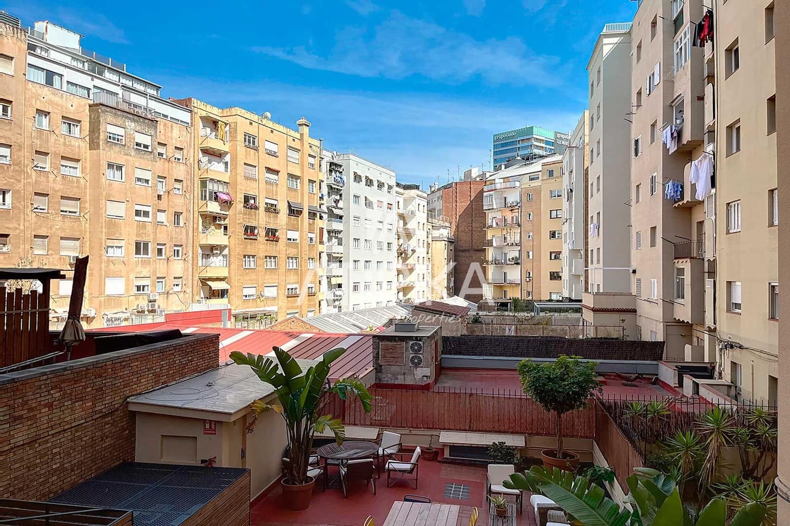 6 bedroom Apartment for sale in Barcelona city - € 2,200,000 (Ref: 9000868)
