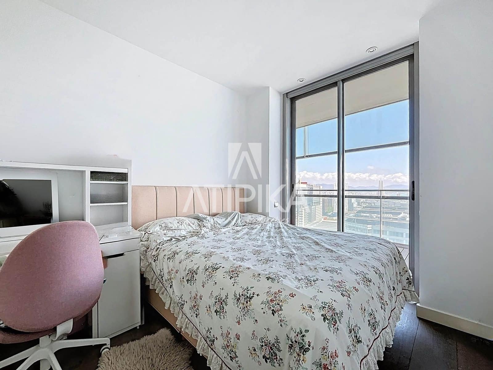 3 bedroom Apartment for sale in Barcelona city with pool - € 1,600,000 (Ref: 9014264)