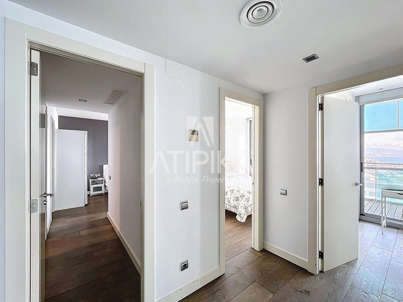 3 bedroom Apartment for sale in Barcelona city with pool - € 1,600,000 (Ref: 9014264)