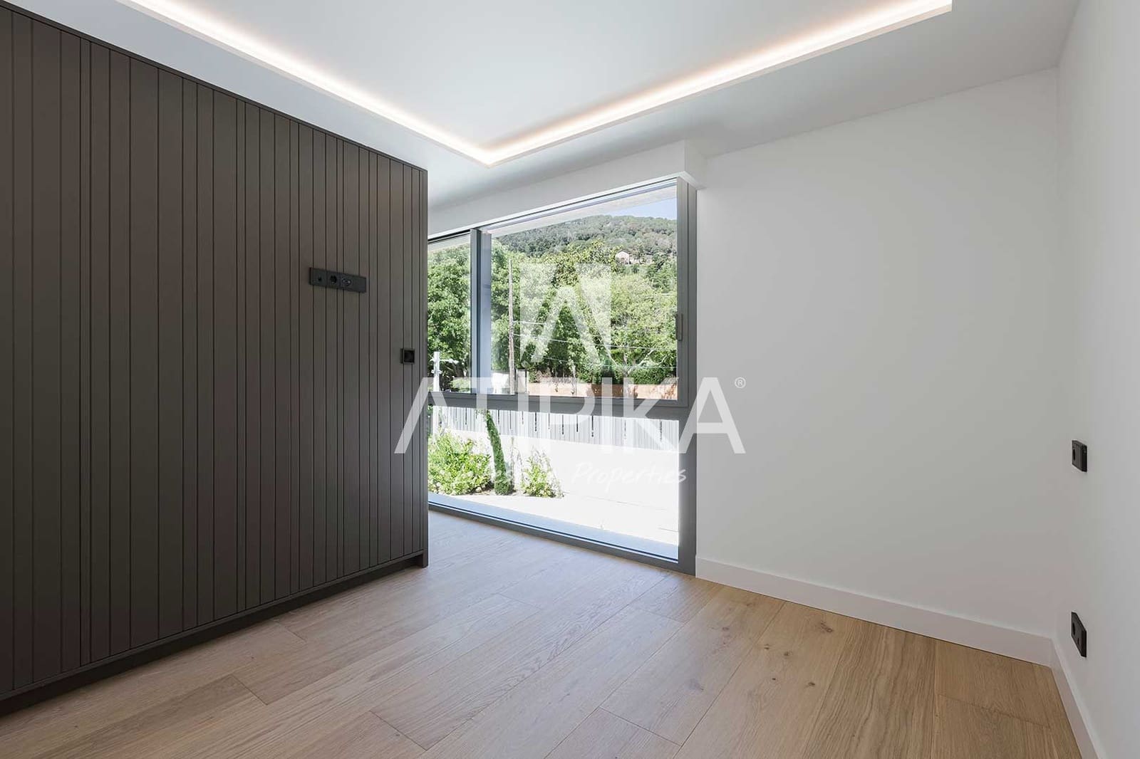 6 soveværelse Villa til salg i Barcelona by med swimmingpool - € 20.000.000 (Ref: 9020215)