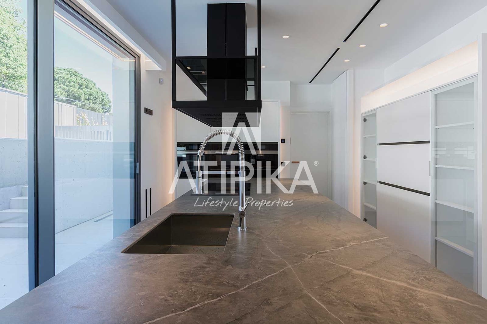 6 soveværelse Villa til salg i Barcelona by med swimmingpool - € 20.000.000 (Ref: 9020215)