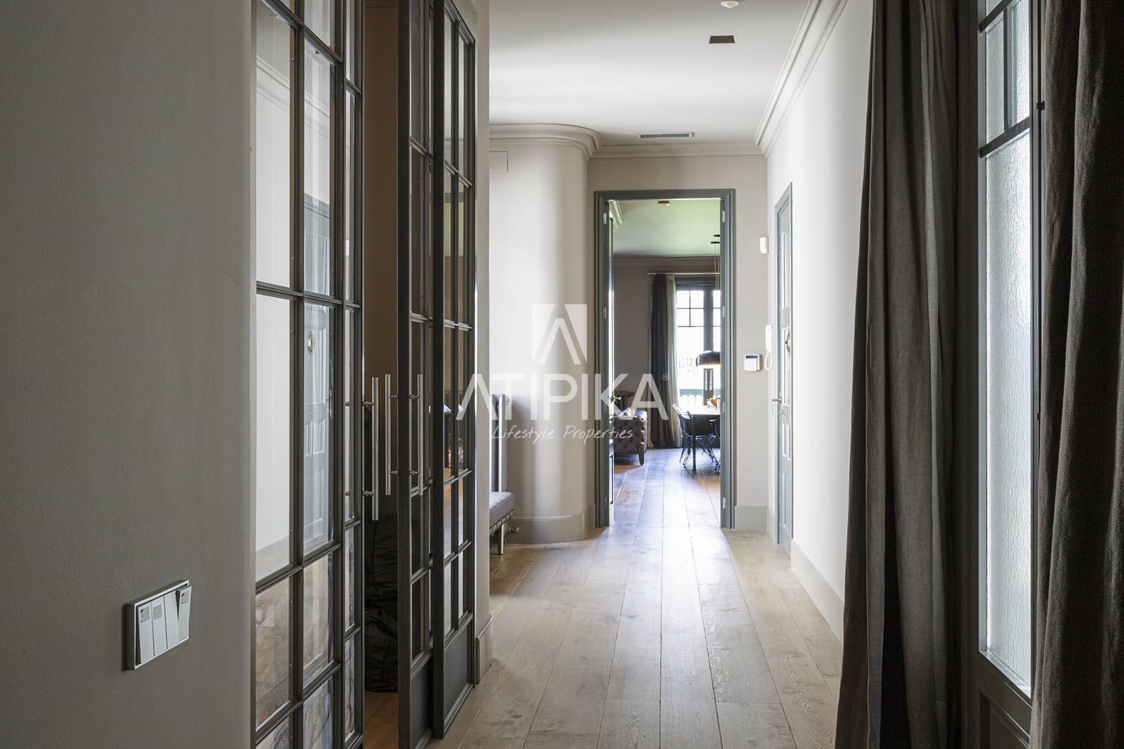 4 bedroom Apartment for sale in Barcelona city - € 2,900,000 (Ref: 9026250)