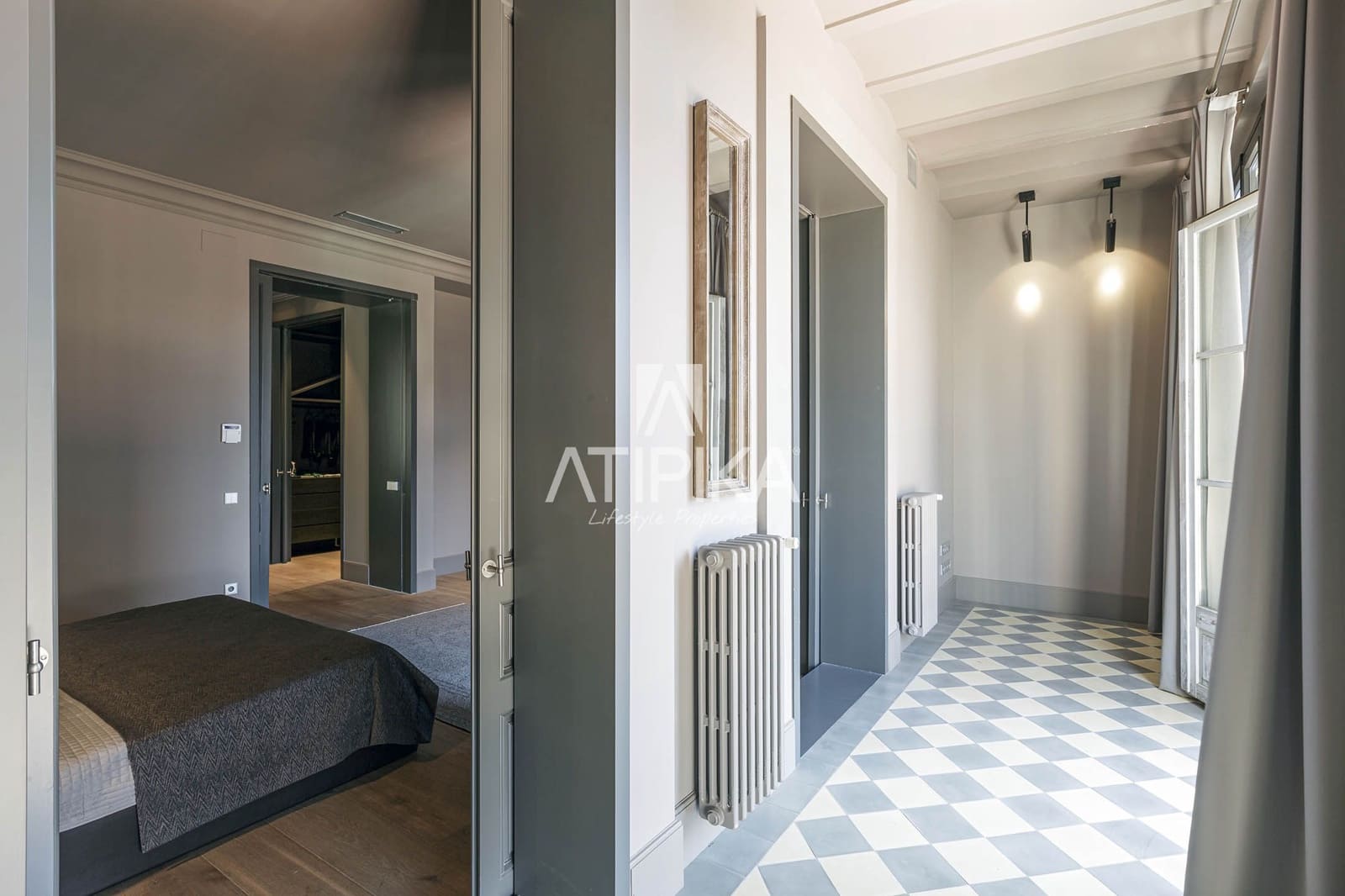 4 bedroom Apartment for sale in Barcelona city - € 2,900,000 (Ref: 9026250)