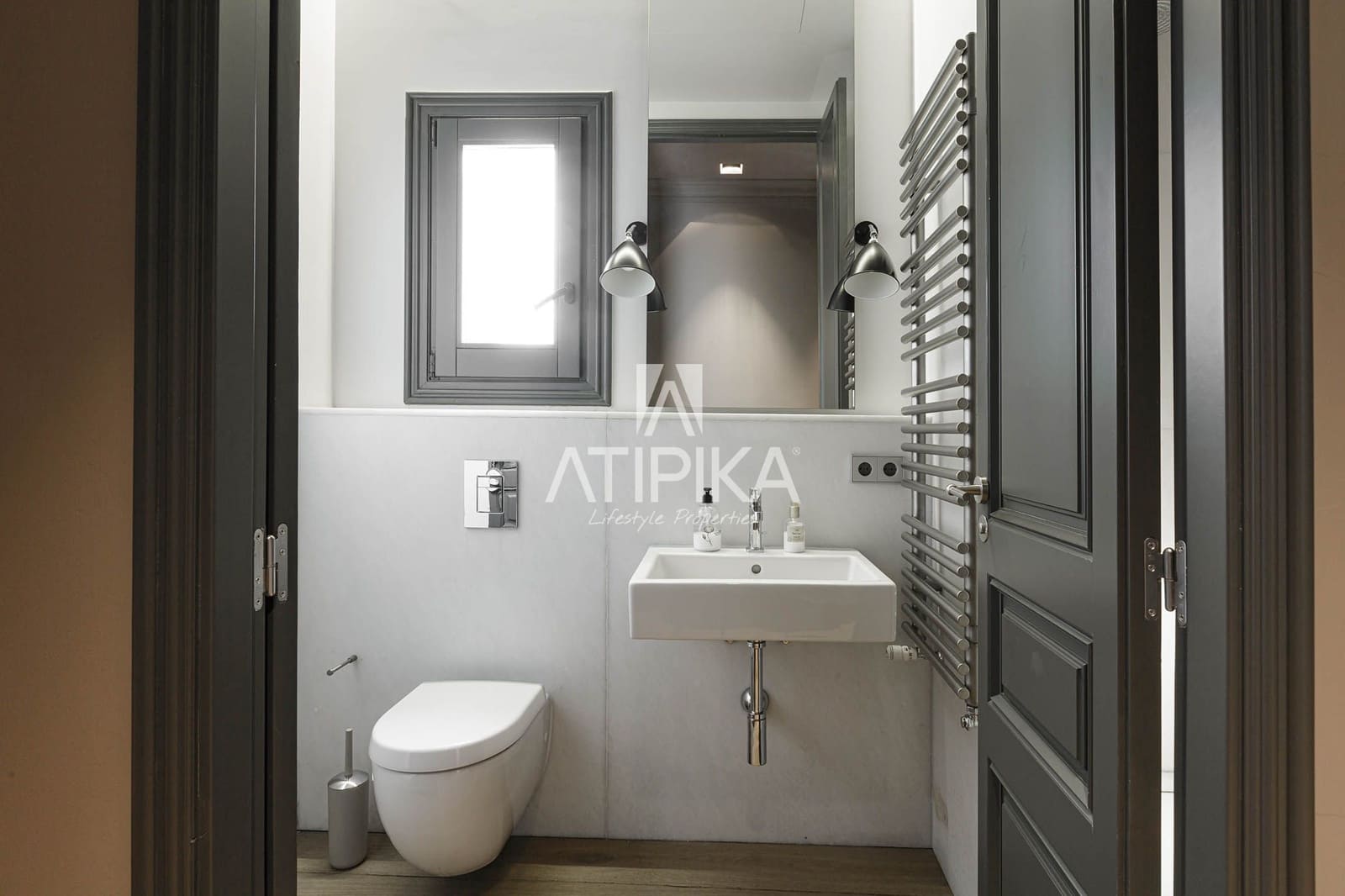 4 bedroom Apartment for sale in Barcelona city - € 2,900,000 (Ref: 9026250)