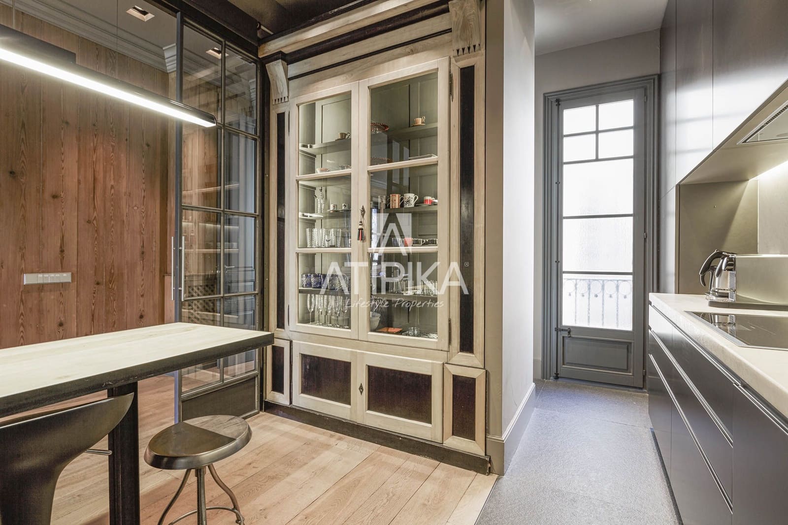 4 bedroom Apartment for sale in Barcelona city - € 2,900,000 (Ref: 9026250)