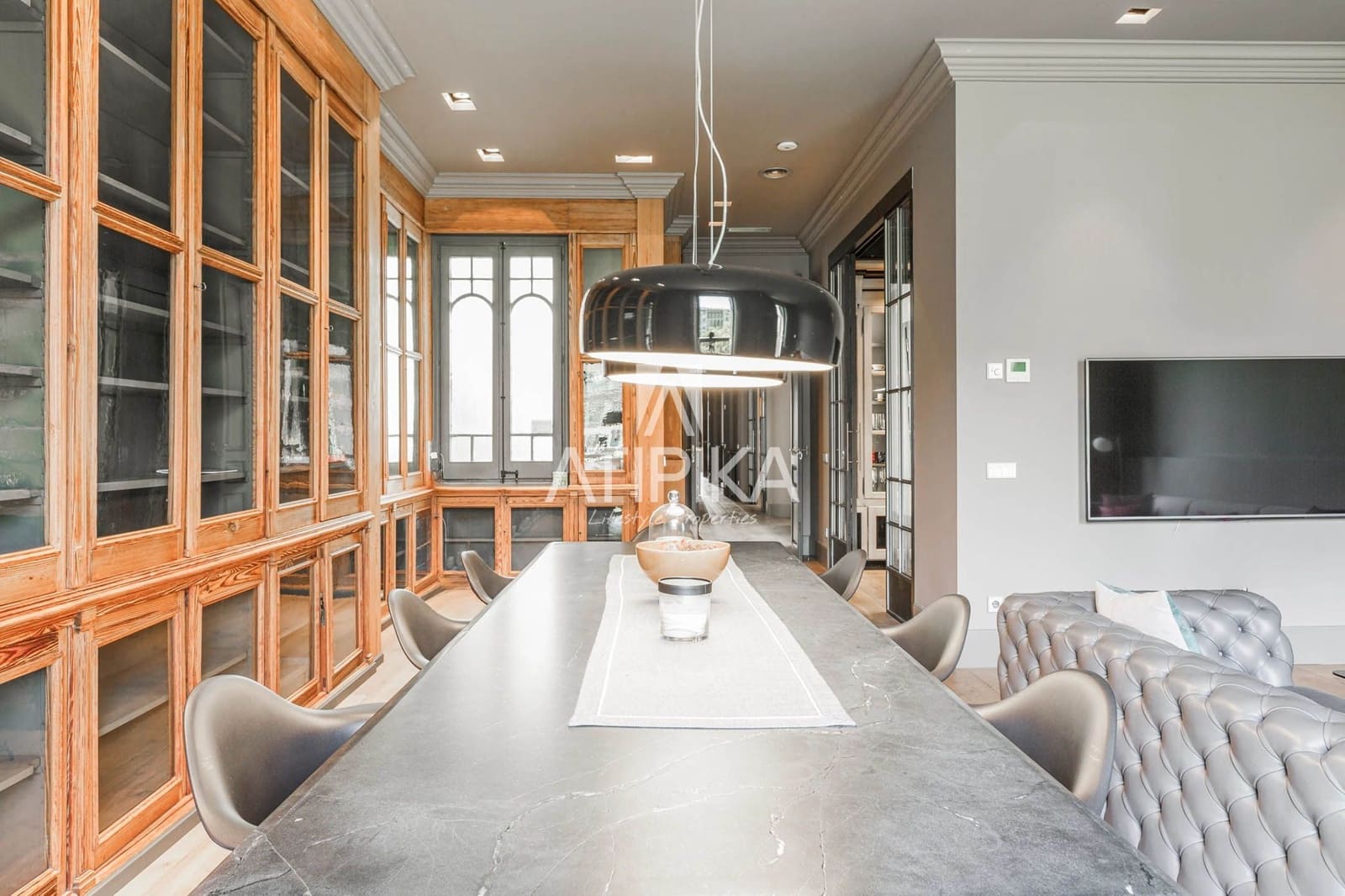 4 bedroom Apartment for sale in Barcelona city - € 2,900,000 (Ref: 9026250)