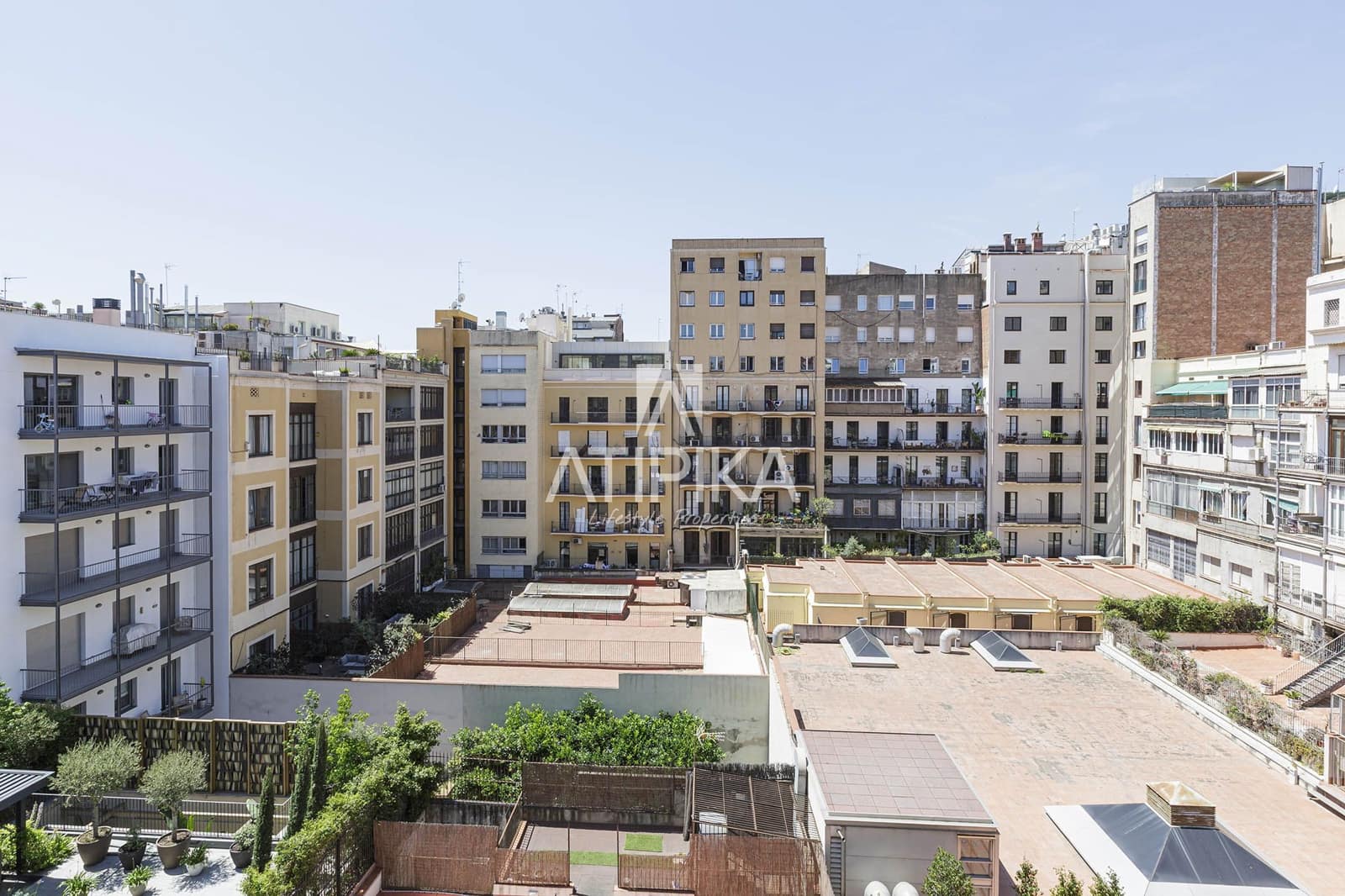 4 bedroom Apartment for sale in Barcelona city - € 2,900,000 (Ref: 9026250)