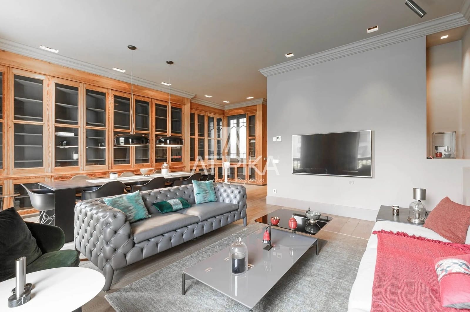 4 bedroom Apartment for sale in Barcelona city - € 2,900,000 (Ref: 9026250)