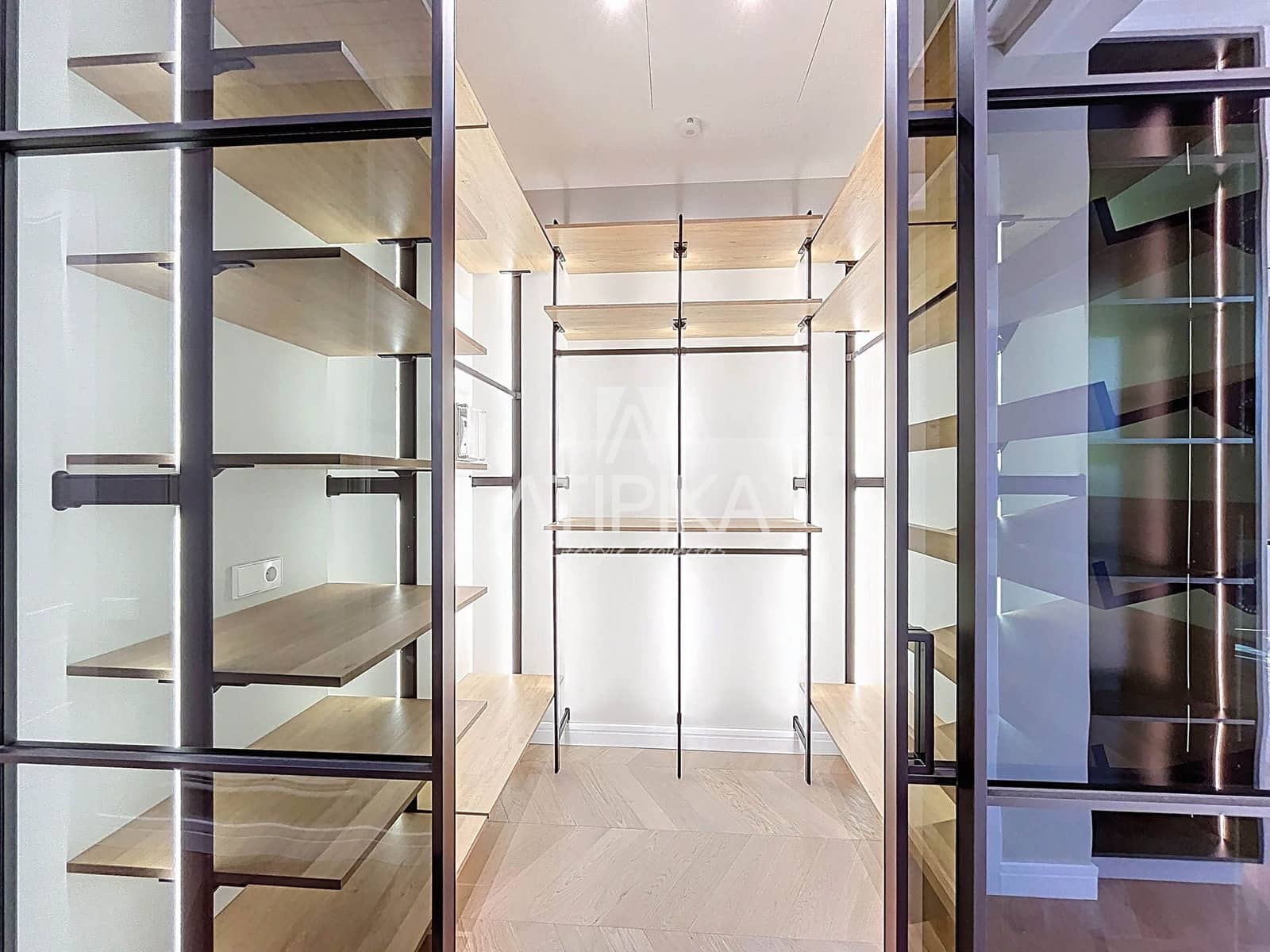 3 bedroom Apartment for sale in Barcelona city - € 1,225,000 (Ref: 9026251)