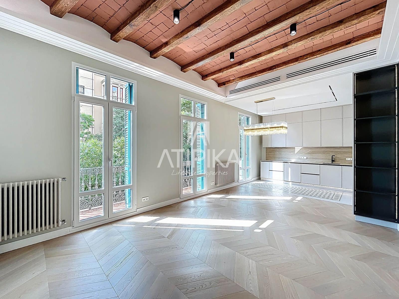3 bedroom Apartment for sale in Barcelona city - € 1,225,000 (Ref: 9026251)