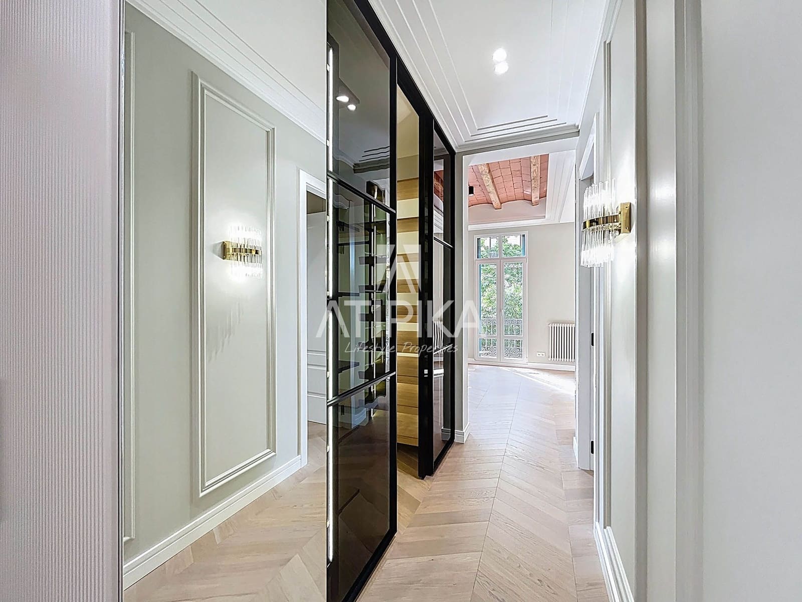 3 bedroom Apartment for sale in Barcelona city - € 1,225,000 (Ref: 9026251)