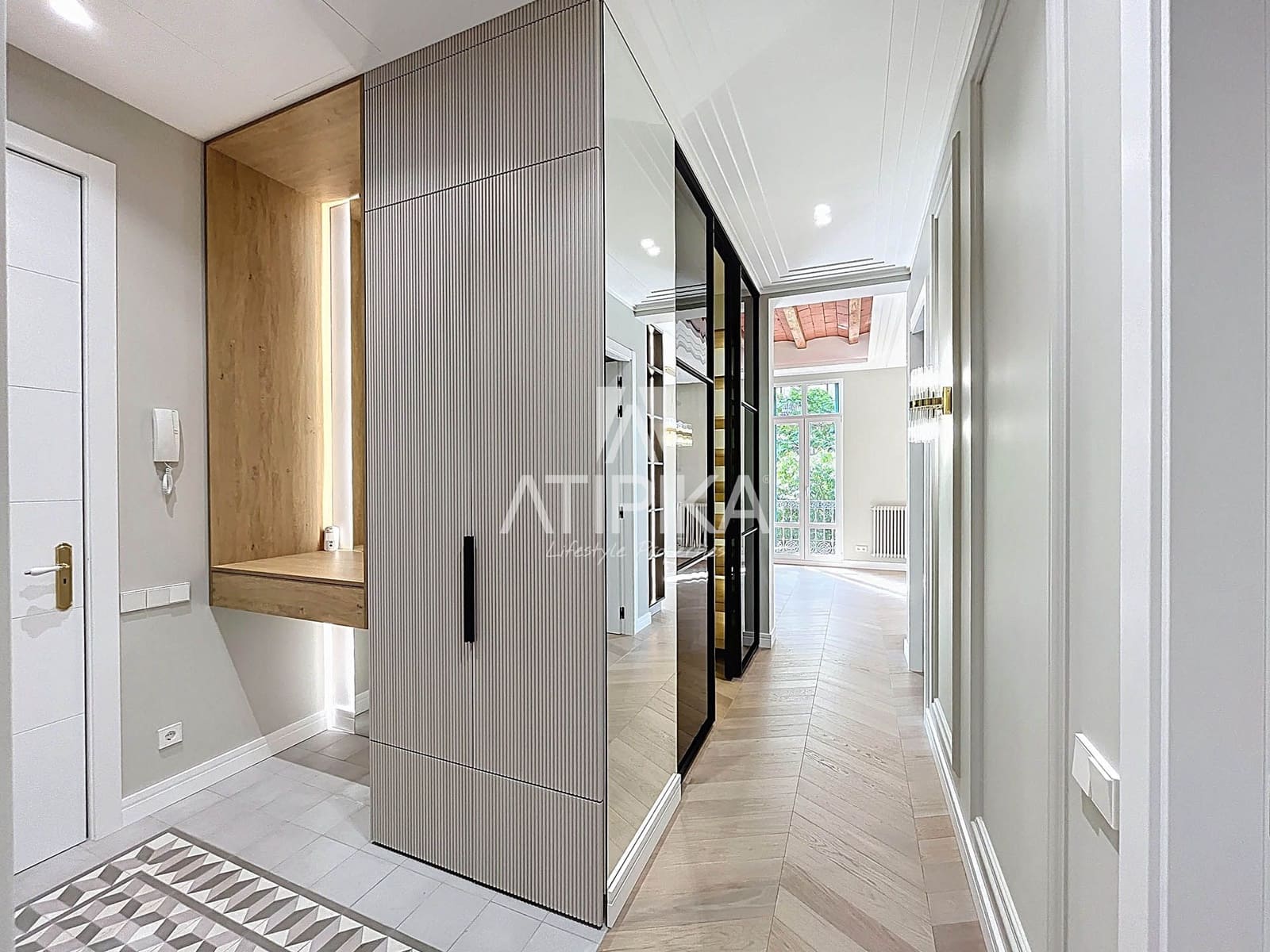 3 bedroom Apartment for sale in Barcelona city - € 1,225,000 (Ref: 9026251)