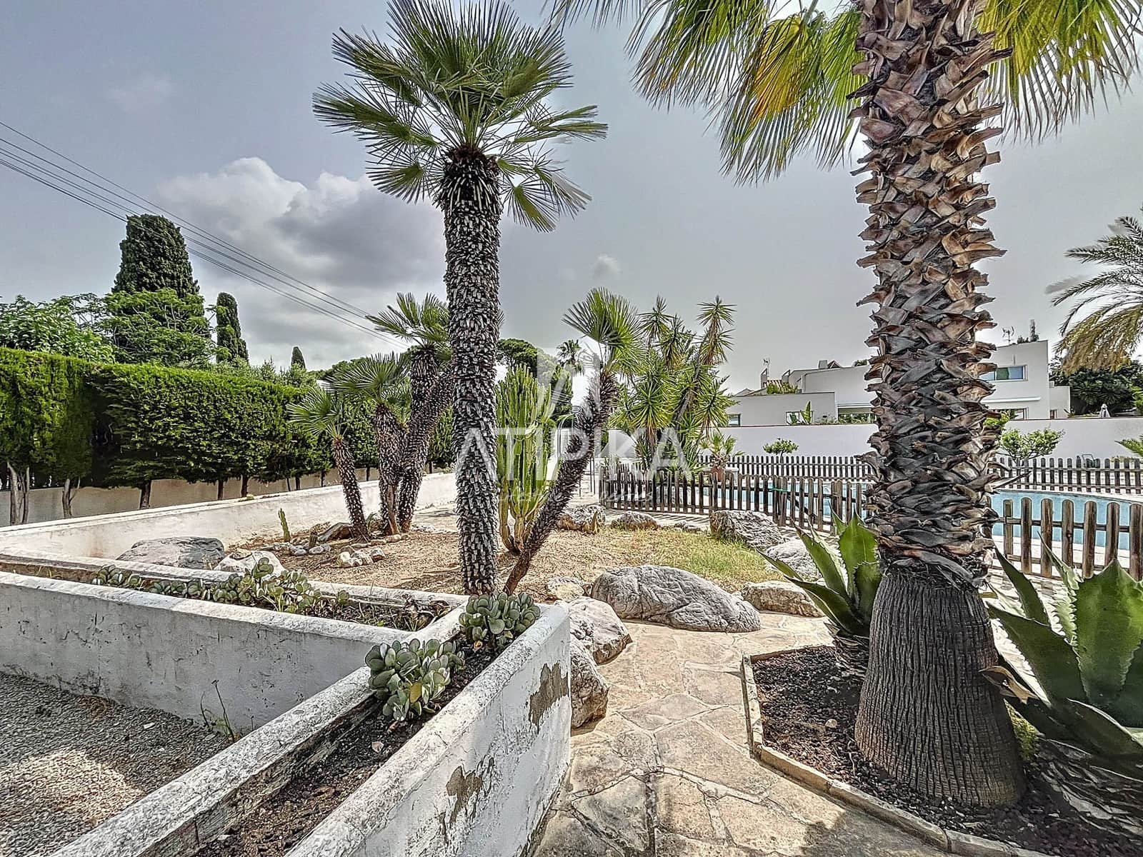 Grunde uden byggetilladelser til salg i Sant Pere de Ribes - € 810.000 (Ref: 9047303)