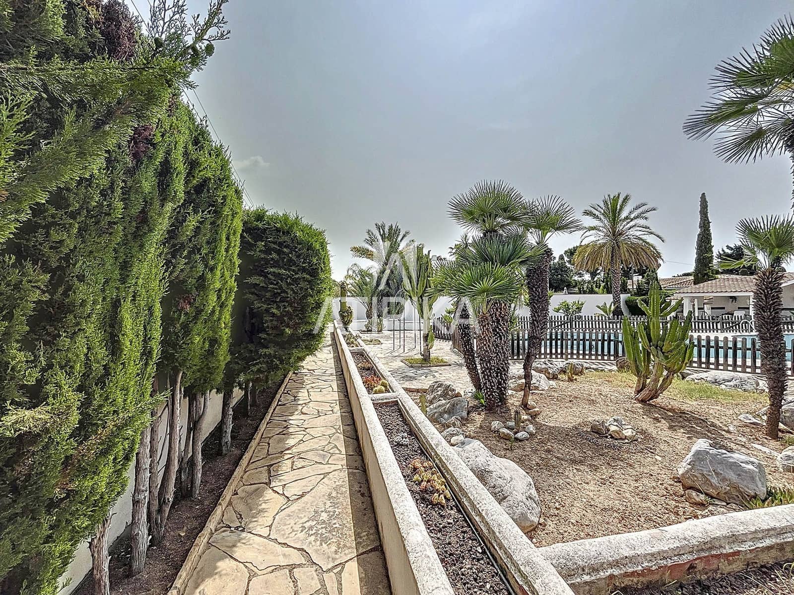 Grunde uden byggetilladelser til salg i Sant Pere de Ribes - € 810.000 (Ref: 9047303)