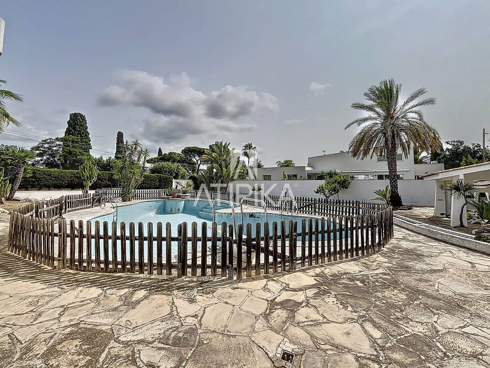 Grunde uden byggetilladelser til salg i Sant Pere de Ribes - € 810.000 (Ref: 9047303)