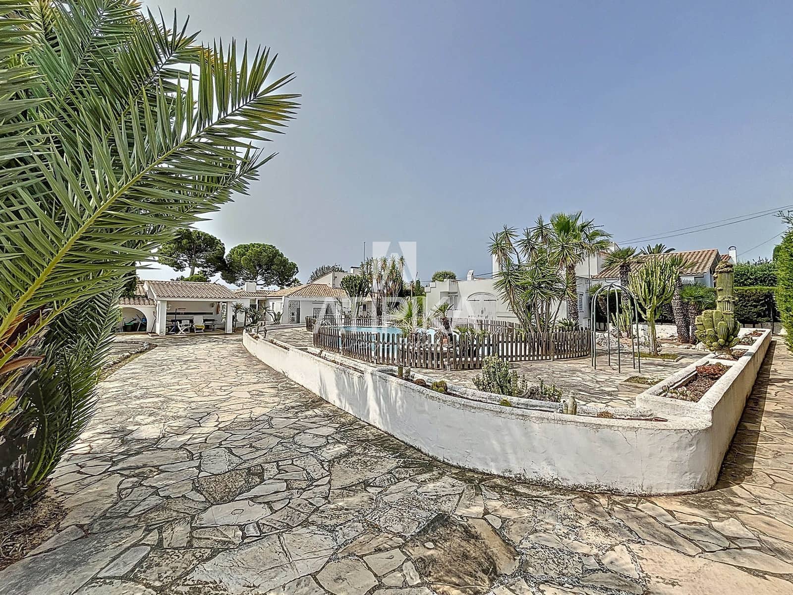 Grunde uden byggetilladelser til salg i Sant Pere de Ribes - € 810.000 (Ref: 9047303)