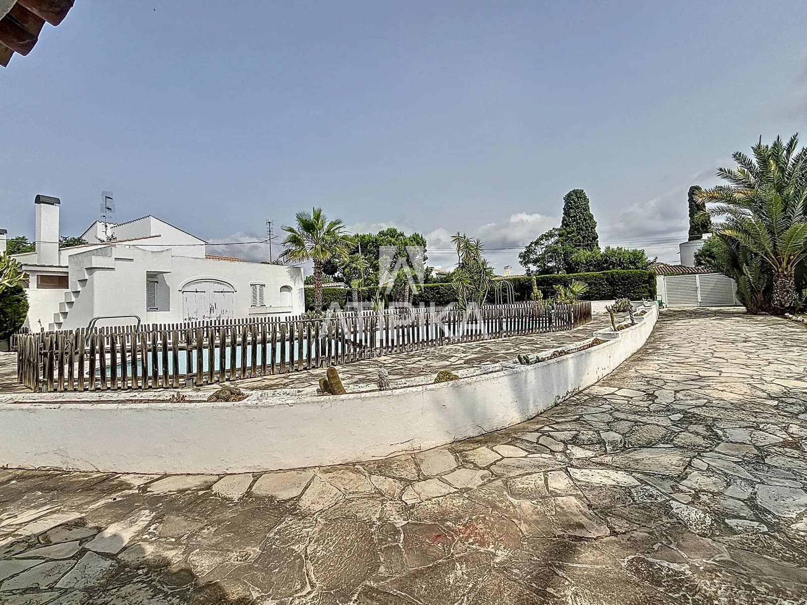 Grunde uden byggetilladelser til salg i Sant Pere de Ribes - € 810.000 (Ref: 9047303)