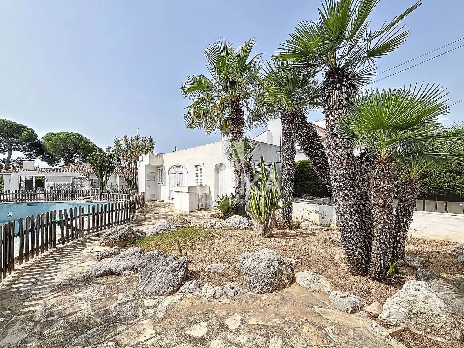 Grunde uden byggetilladelser til salg i Sant Pere de Ribes - € 810.000 (Ref: 9047303)