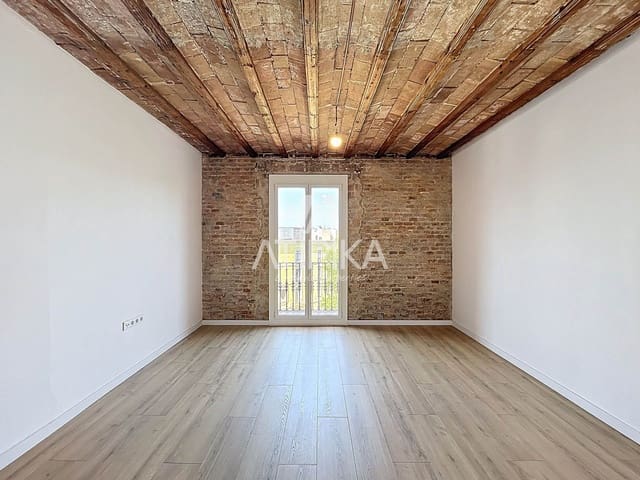 2 soveværelse Lejlighed til salg i Sant Antoni, Barcelona by - € 520.000 (Ref: 9050636)