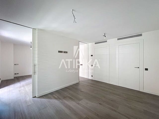 1 bedroom Apartment for sale in Esplugues de Llobregat with pool - € 614,000 (Ref: 9057259)