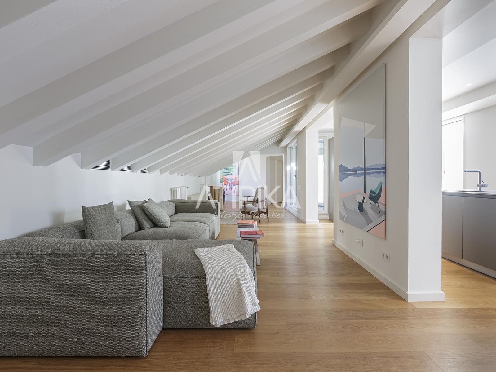 2 bedroom Apartment for sale in Barcelona city with pool - € 2,690,000 (Ref: 9058777)