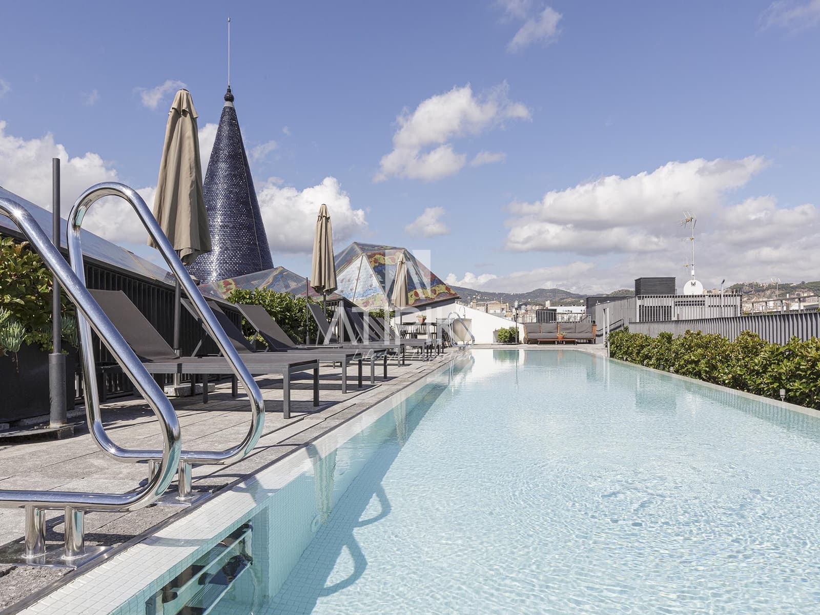 2 bedroom Apartment for sale in Barcelona city with pool - € 2,690,000 (Ref: 9058777)