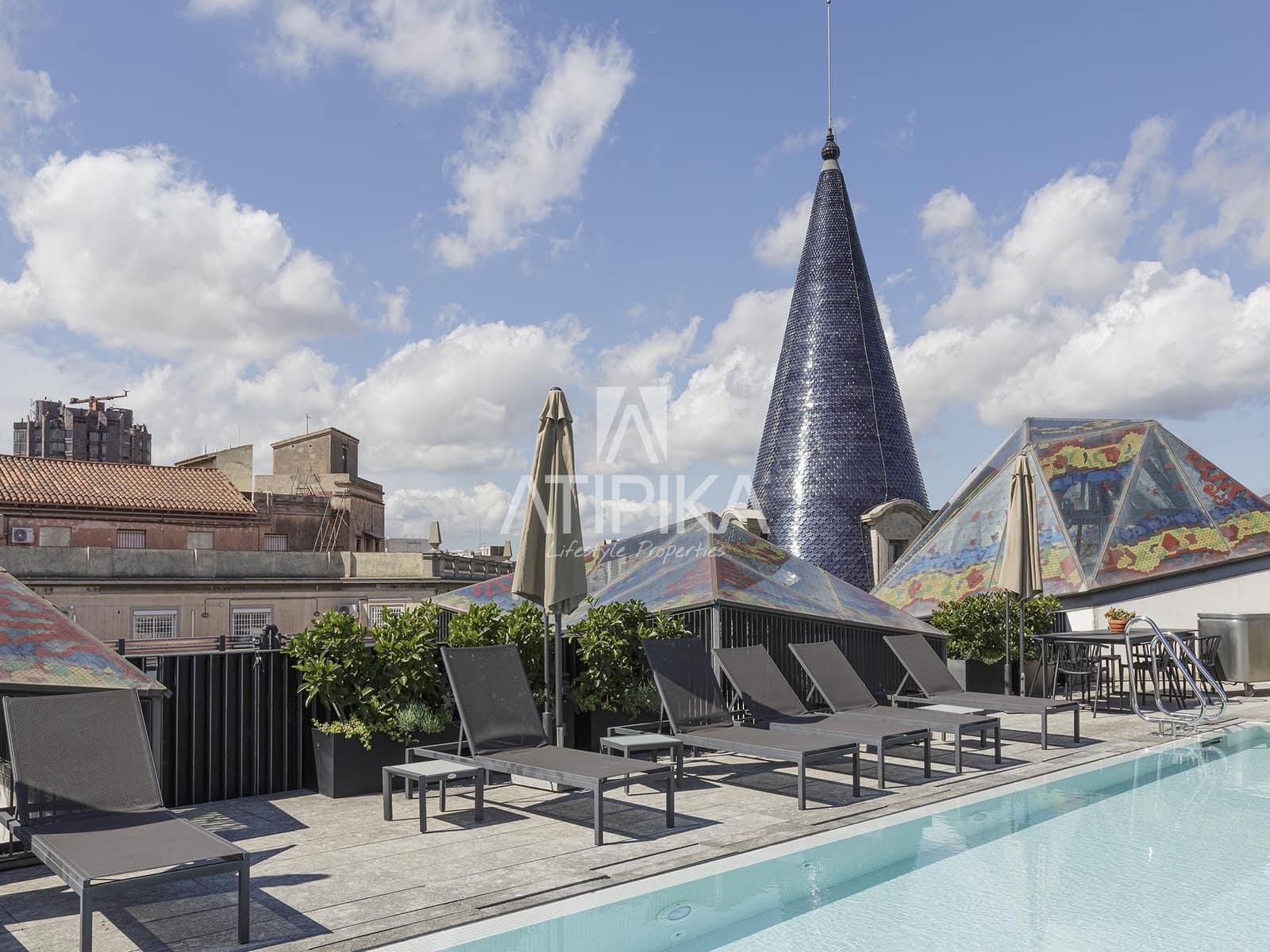 2 bedroom Apartment for sale in Barcelona city with pool - € 2,690,000 (Ref: 9058777)