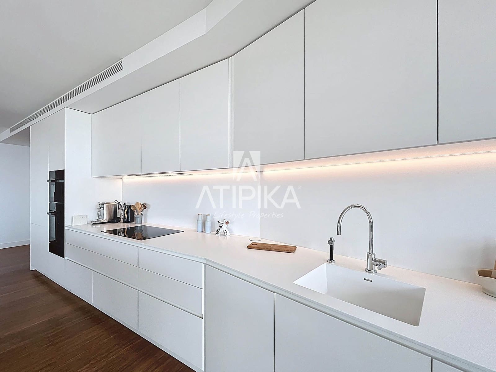 3 bedroom Apartment for sale in Barcelona city with pool - € 2,320,000 (Ref: 9062068)