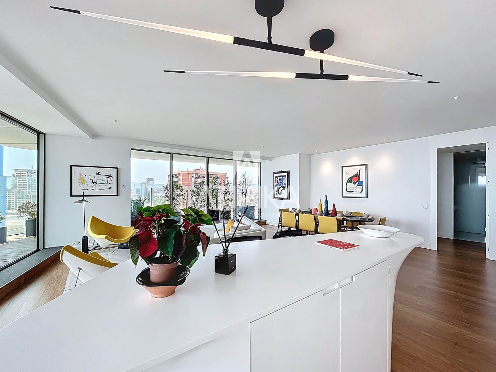 3 bedroom Apartment for sale in Barcelona city with pool - € 2,320,000 (Ref: 9062068)