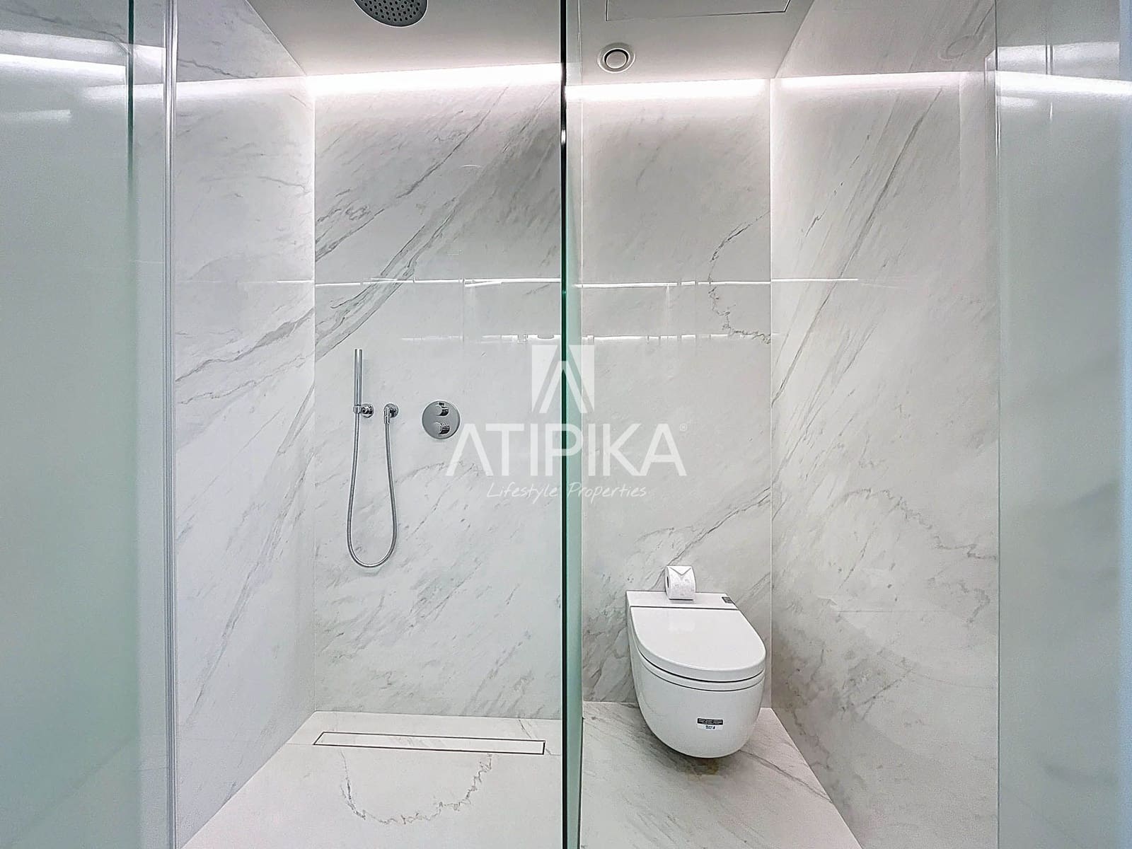 3 bedroom Apartment for sale in Barcelona city with pool - € 2,320,000 (Ref: 9062068)